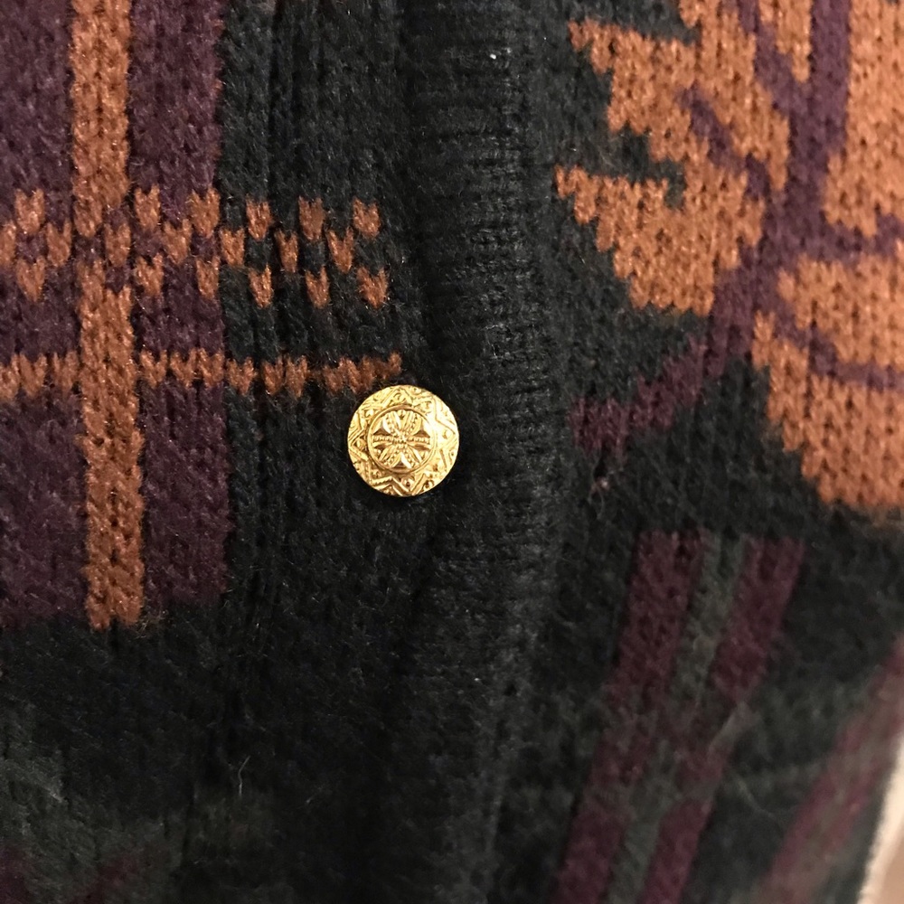 Fall Patterned Sweater - Picture 4 of 4